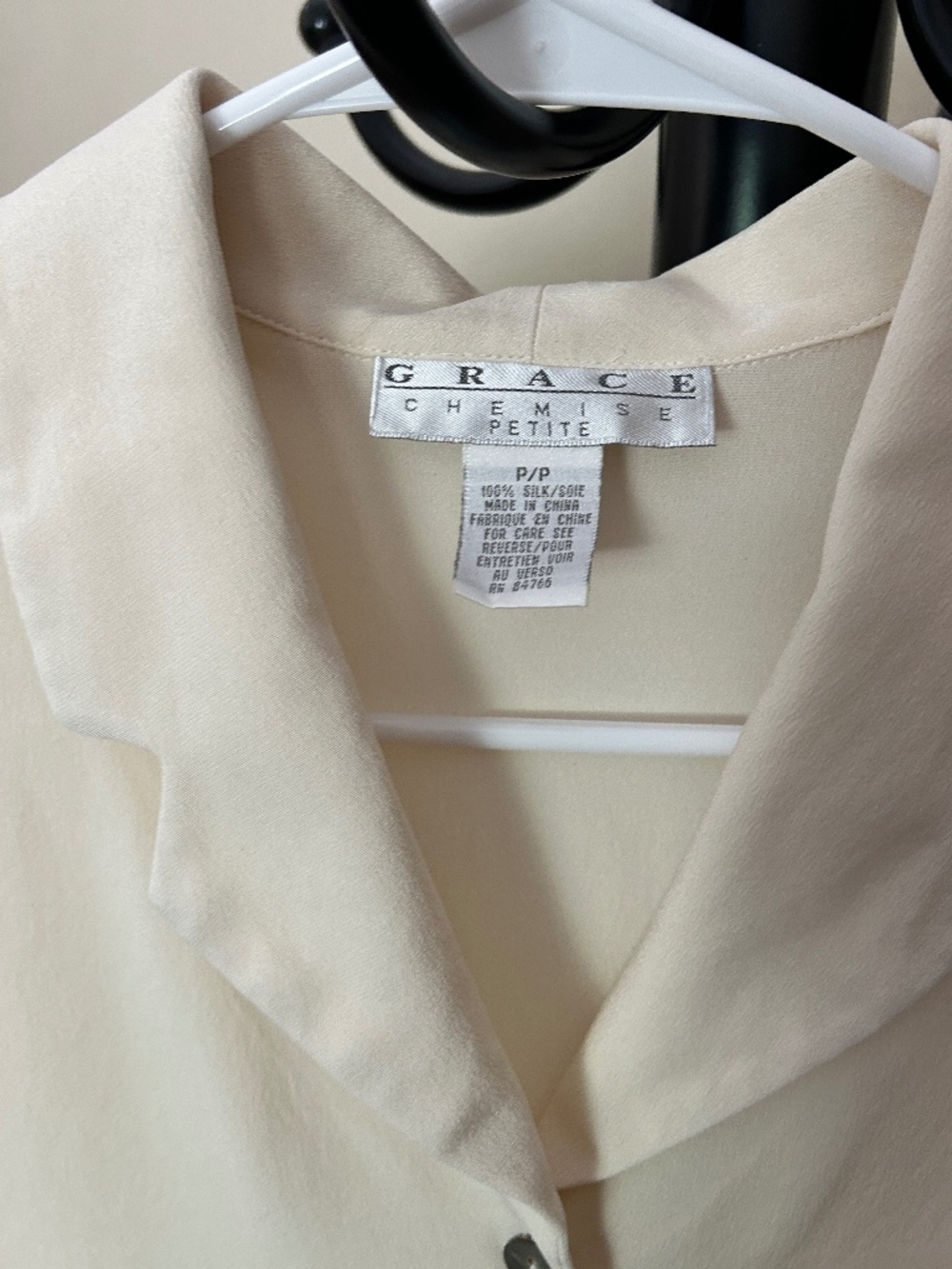 100% Silk Wrinkle Resistant Button-up Long Sleeve Soft White Ivory Shirt - Picture 3 of 15